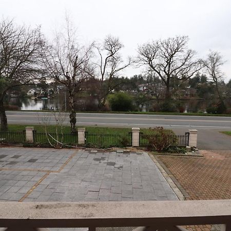Lipton Place By Elegant Waterfront Esquimalt Esterno foto